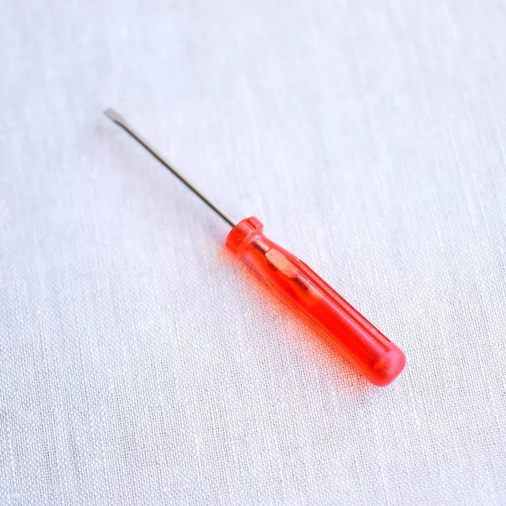 Bernina : Bobbin Case Screwdriver