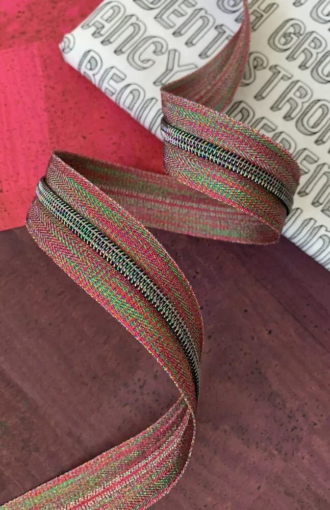 Colorful Zipper Tape With Iridescent Teeth