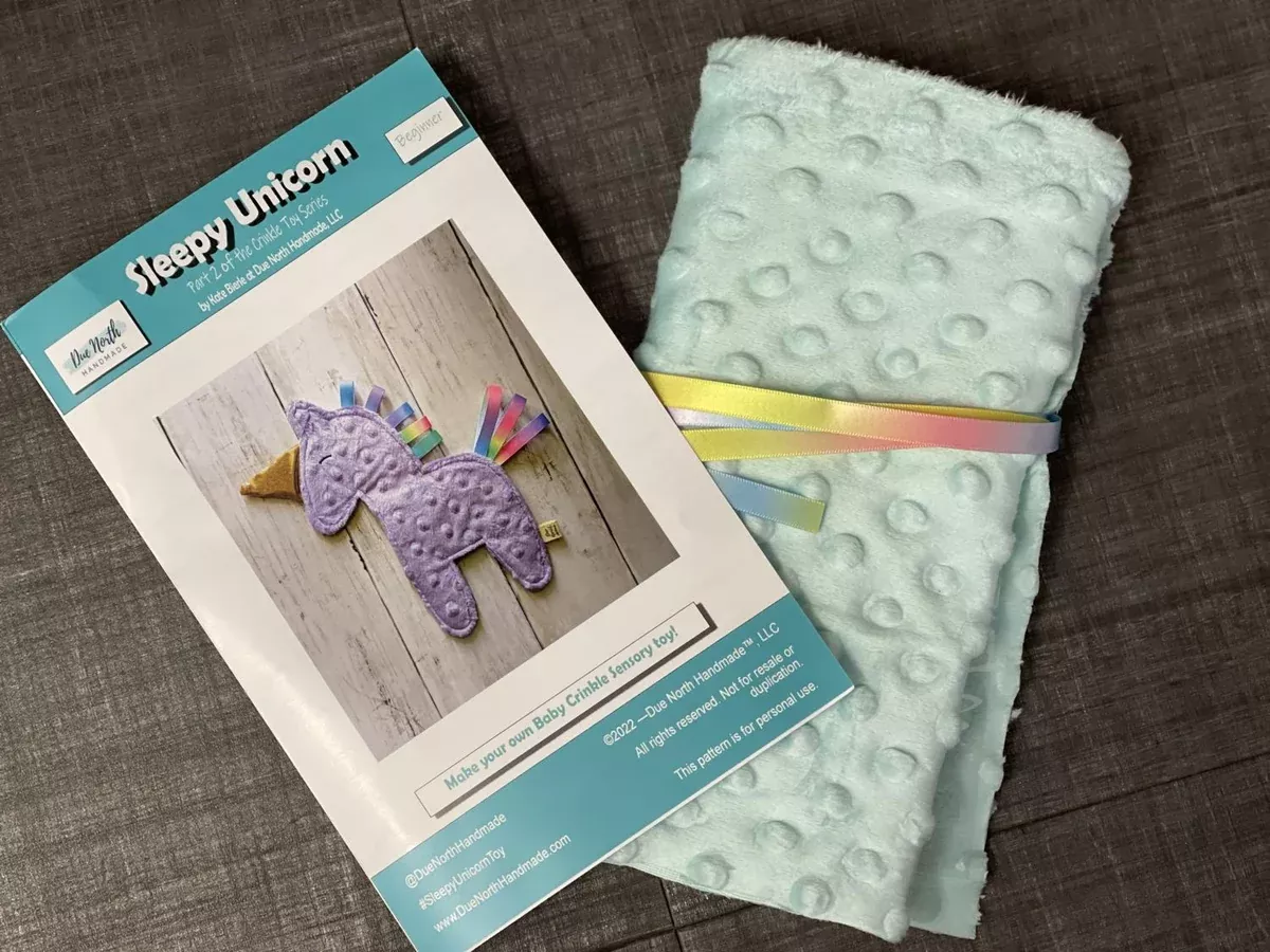 Mint Sleepy Unicorn Crinkle Toy Kit