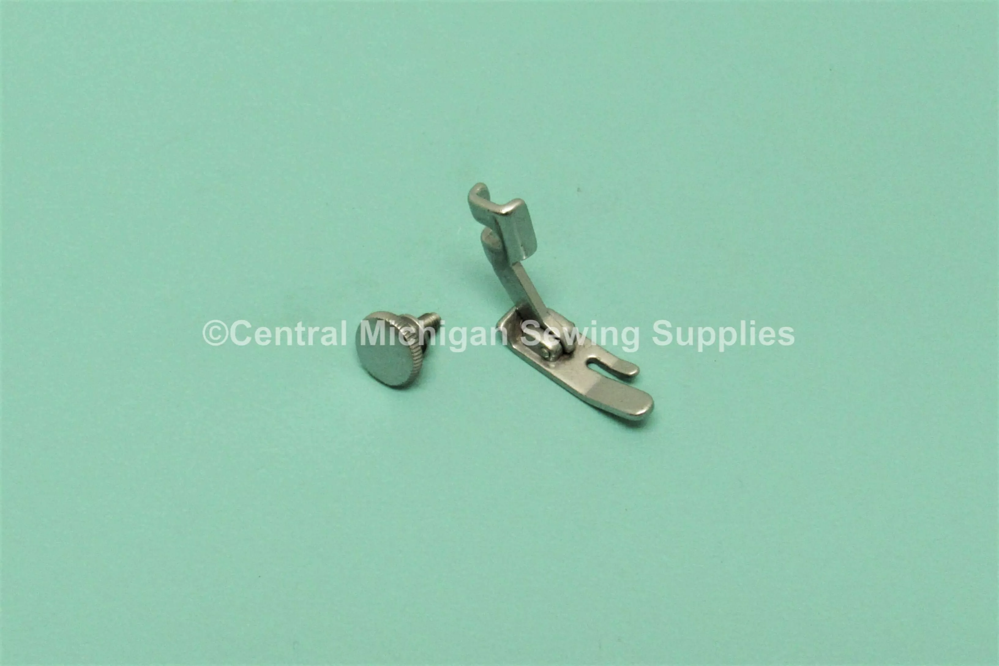 Original Singer Sewing Machine Straight Stitch Foot & Thumb Screw Slant Needle