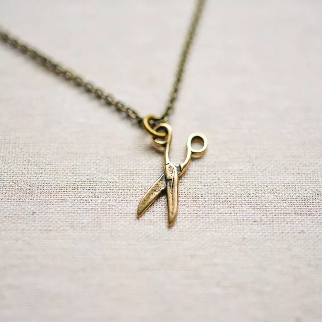 Scissor Charm Necklace : Bronze