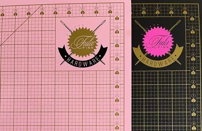 Tula Pink: Double Sided Cutting Mat 36x24